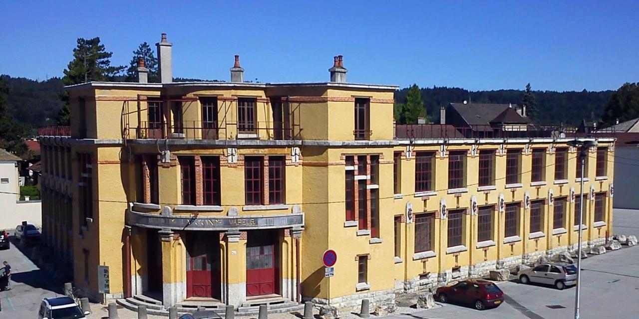 La Vie Est Belle Apartman Oyonnax Kültér fotó